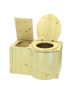 Biotoilette "Schmetterling" aus Fichte mit ökologischem Lack lakiert. Sitz rechts. Einstreubehälter und Toilettendeckel geöffnet