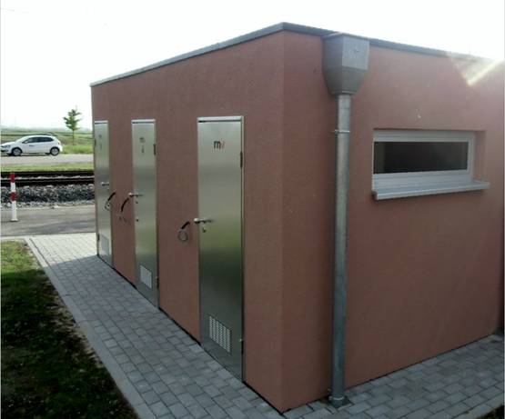 Endhaltestellentoilette für Personal mit Aufenthaltsraum - Mannheim - Trockentoilettenanlage - Aussenansicht