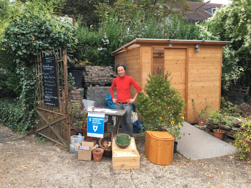 Nowato Stand zum Nachhaltigkeitsziel 6 - Sauberes Wasser und sanitäre Einrichtungen - im Chamissogarten in Frankfurt