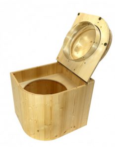 Kompost-Toilette Die Libelle aus Fichte lackiert - Toilette geöffnet
