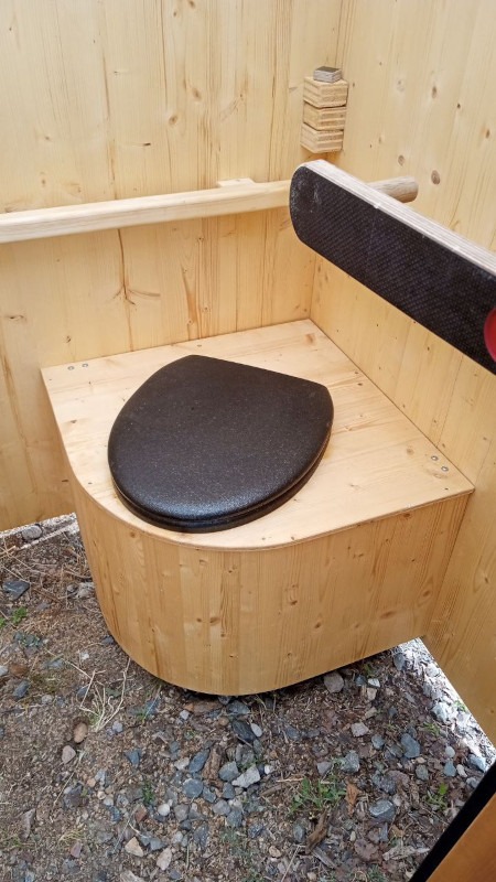 Komposttoilette HEIDE barrierefrei von nowato - Toilettenvermietung in Frankfurt