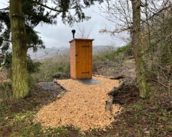 Komposttoilette WALD Biolan vertieft – Hausten – 1