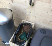 Naturpark Hollenstein Österreich - Komposttoilette WALD barrierefrei mit Biolan eco - Einstreubehälter