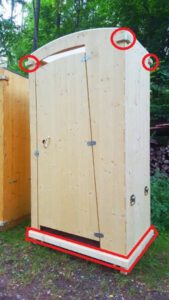 Toilette-HEIDE - Schützleiste aus Holz