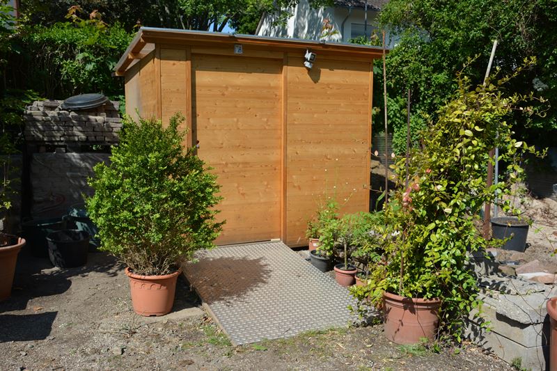 Toilette WALD barrierefrei nach DIN mit Ecodomeo. Aussenansicht