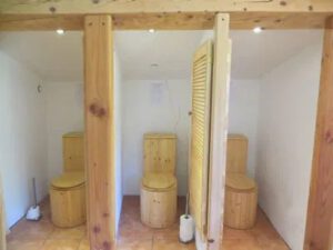 Toiletteanlage Yoga-Center Santosha - Biotoilette Die Schnecke