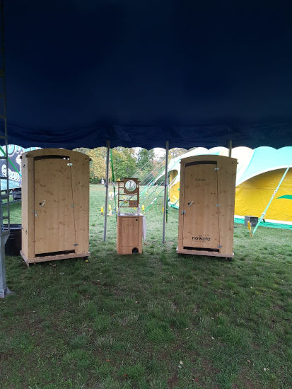Zirkuszelt Goldsteinpark, Bad Nauheim · Komposttoiletten HEIDE von nowato, Langzeitmiete