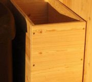 Option: Einstreukiste aus Holz, Fichte oder Lärche