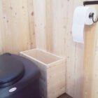 Toilettenhaeuschen Wald für Biolan, Innenansicht