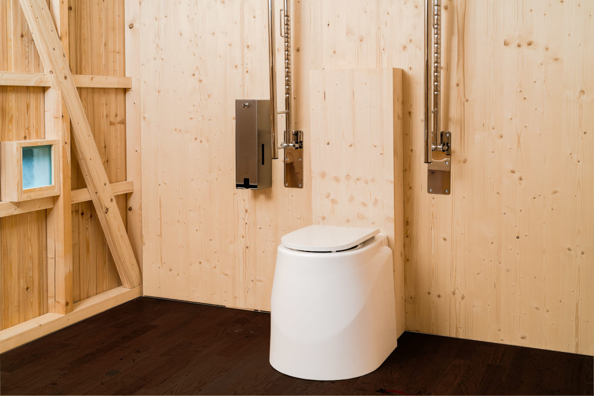 Trockentoilette KUBUS öffentliche Toilette aus