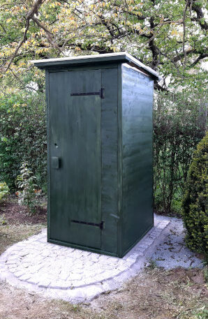 Verkauf · Komposttoilette WALD 80L mit grüner Lasur · Privatgarten in Bad-Nauheim