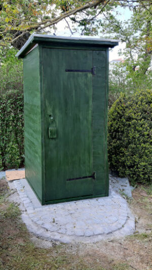 Verkauf · Komposttoilette WALD 80L mit grüner Lasur · Privatgarten in Bad-Nauheim