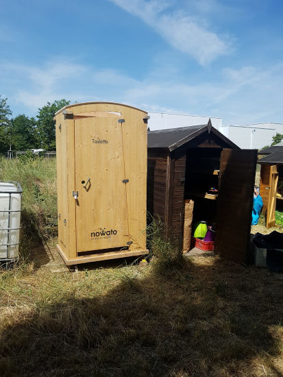 WiSaWi Wiesbaden, Mitmachgarten - nowato Toilette HEIDE, Langzeitmiete