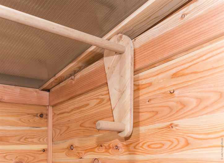Komposttoilette Modell 'Wiese' - Detail - Dachhebel - offen