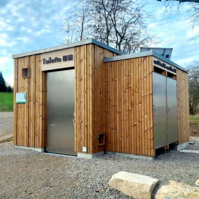 KUBUS Groß mit 2 Urinalen in Kirchehrenbach