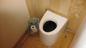 nowato · Trocken-Trenntoilette ECODOMEO in Tinyhaus - Modell NEODYME