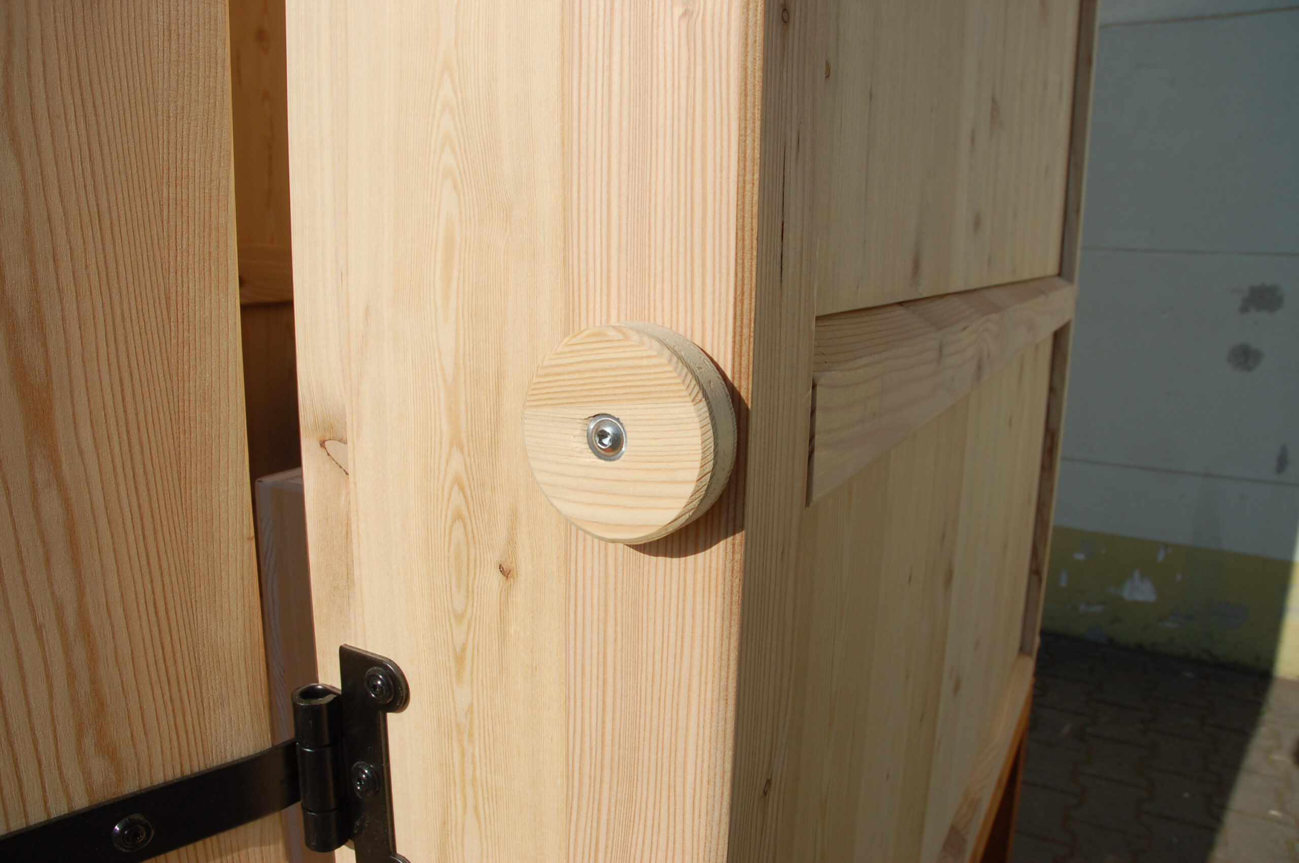 nowato-Einstreutoilette-WIESE-Detail-spezielle-Schraube