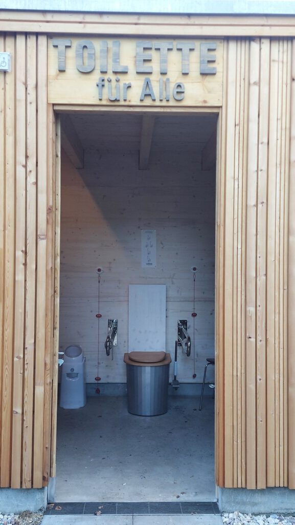 SHOP Öffentliche Toilettenanlage KUBUS · Öffentliche Toilette