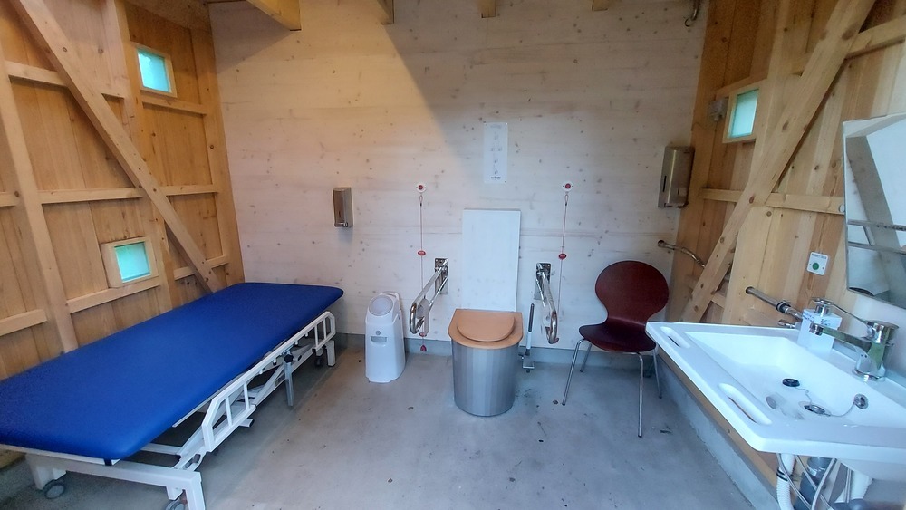 KUBUS "Toilette für alle" - Innenansicht