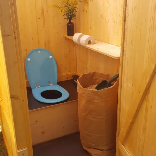 nowato - Toilettenvermietung - Komposttoilette WIESE - Innenanischt