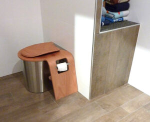 nowato · Trenntoilette ECODOMEO mit Betriebsraum im Wohnhaus - Modell ZIRCONE