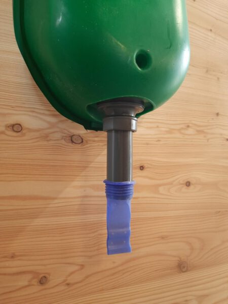 Ablaufrohr mit Antigeruch-Membran
