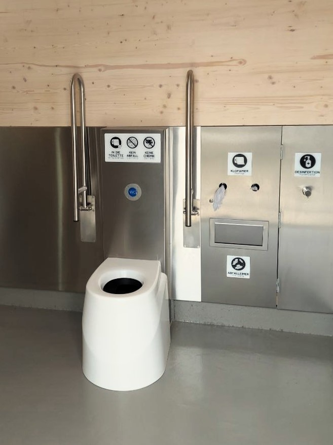 Trockentoilette ECODOMEO, Neodyme Sitz, KUBUS Toilettenanlage Hanau